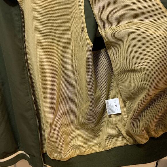 Golf vest by Eagles Ridge in forest green w mesh lining in a Sz Large in EUC - Picture 7 of 8